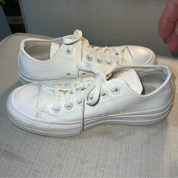 CONVERSE CHUCK TAYLOR All Star Low Chunky Platform Sneakers Women's Sz 6M - Picture 7 of 11
